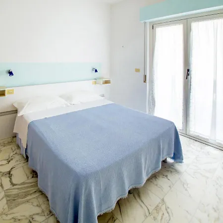 Il Veliero מלון פינטו